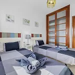 Bezanilla - Vipvipvillas بلايا بلانكا