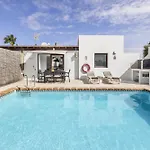 Bezanilla - Vipvipvillas プラヤ・ブランカ