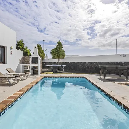 Bezanilla - Vipvipvillas Villa *