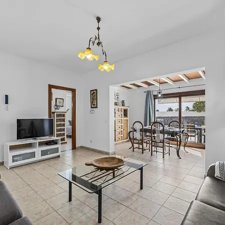 Bezanilla - Vipvipvillas Willa Playa Blanca (Lanzarote)