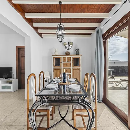 Bezanilla - Vipvipvillas * Playa Blanca (Lanzarote)