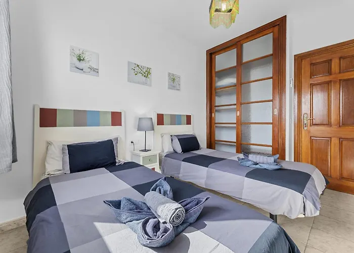 Bezanilla - Vipvipvillas بلايا بلانكا